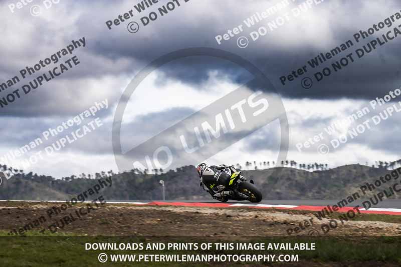 cadwell no limits trackday;cadwell park;cadwell park photographs;cadwell trackday photographs;enduro digital images;event digital images;eventdigitalimages;navarra;no limits trackdays;peter wileman photography;racing digital images;trackday digital images;trackday photos